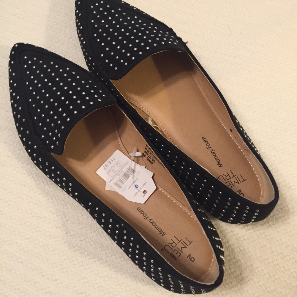 Time and Tru Shoes. variety sizes - Picture 2 of 5